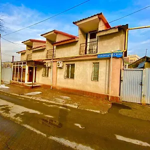 Esentai Hostel Ałma Ata